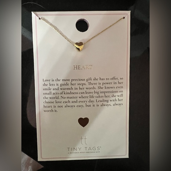 Gold Heart Pendant Necklace Elegant Jewelry - Picture 1 of 3